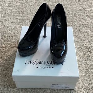 Yves Saint Laurent Tribute 105 Pump 35